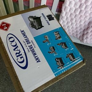 Graco Pack 'n Play Anywhere Dreamer Playard